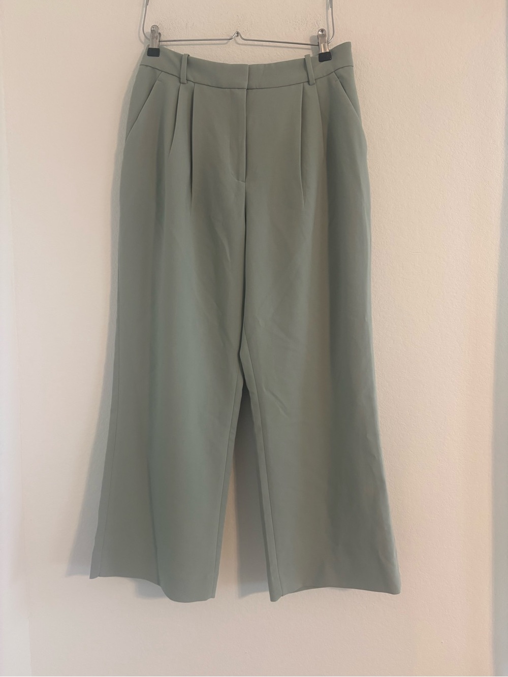 Abercrombie & Fitch Curve Love A&F Sloane Tailored Wide Leg Pant Sage - Picture 2 of 13